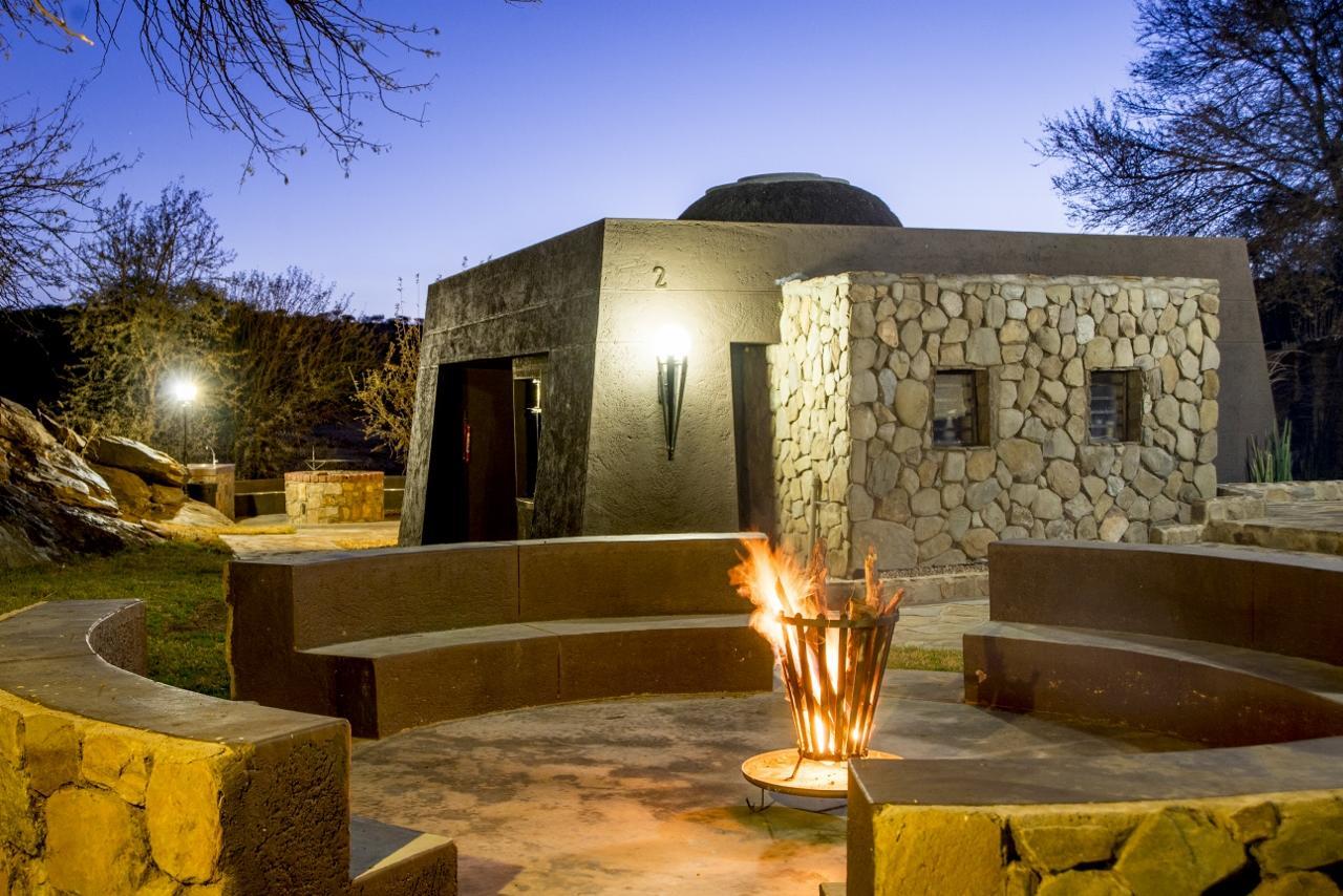 Daan Viljoen Game Lodge Windhoek Extérieur photo