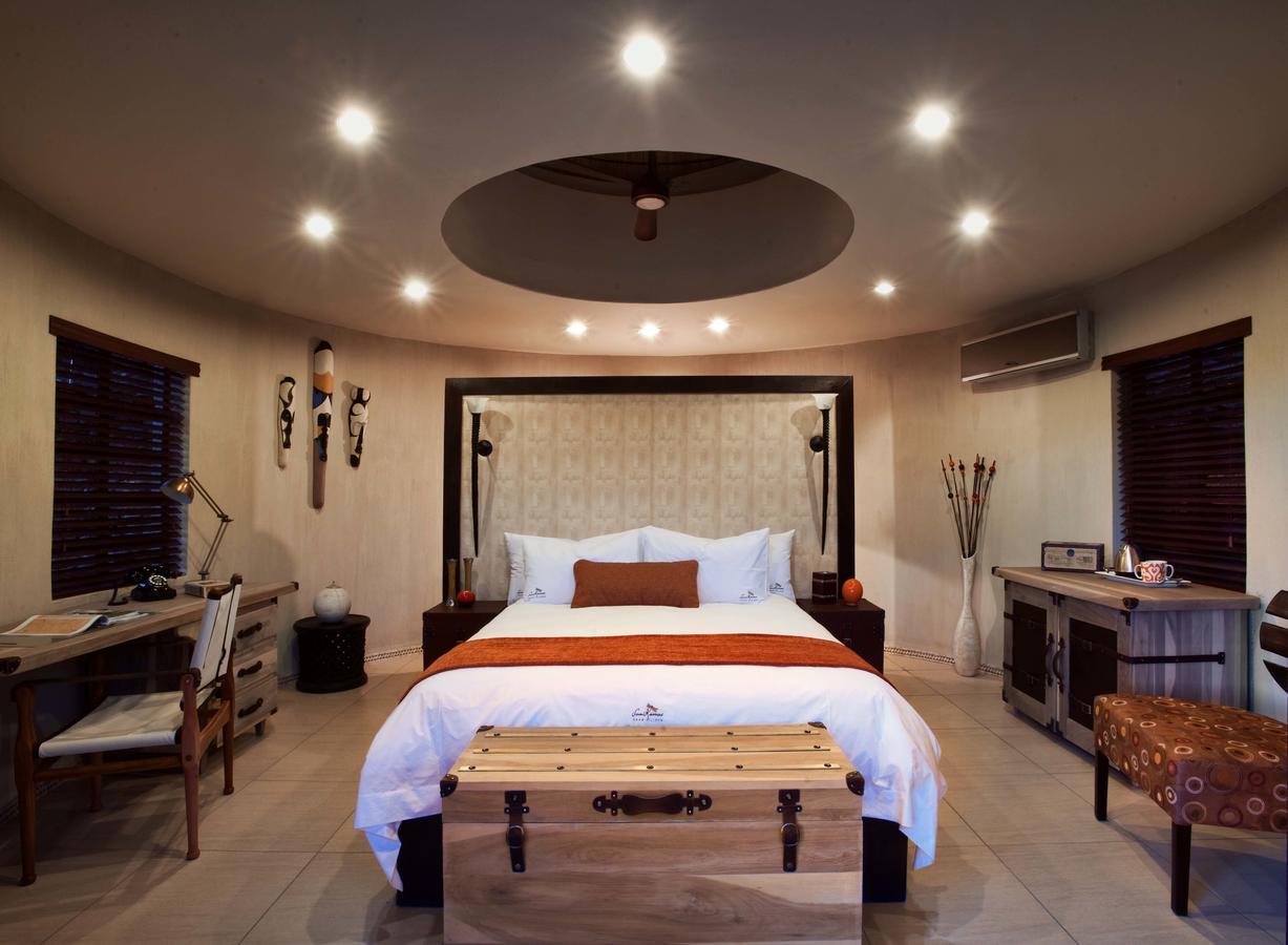 Daan Viljoen Game Lodge Windhoek Extérieur photo