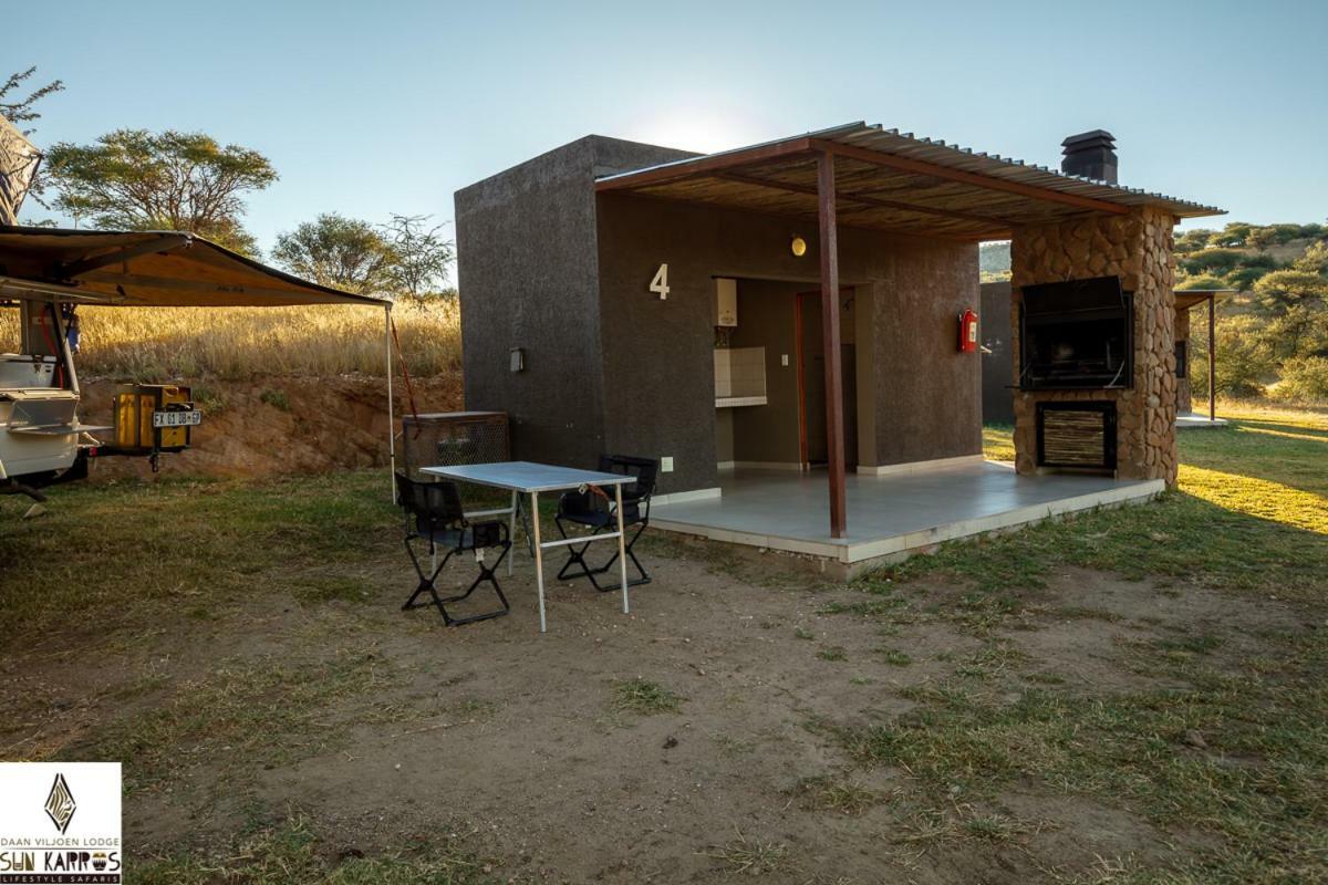 Daan Viljoen Game Lodge Windhoek Extérieur photo